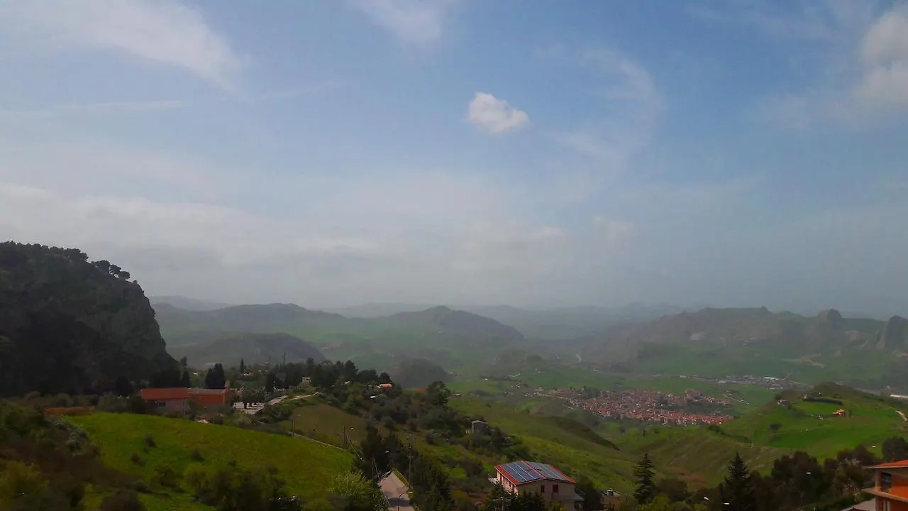 Oda ve Kahvaltı Bed And Breakfast Piazza Sutera